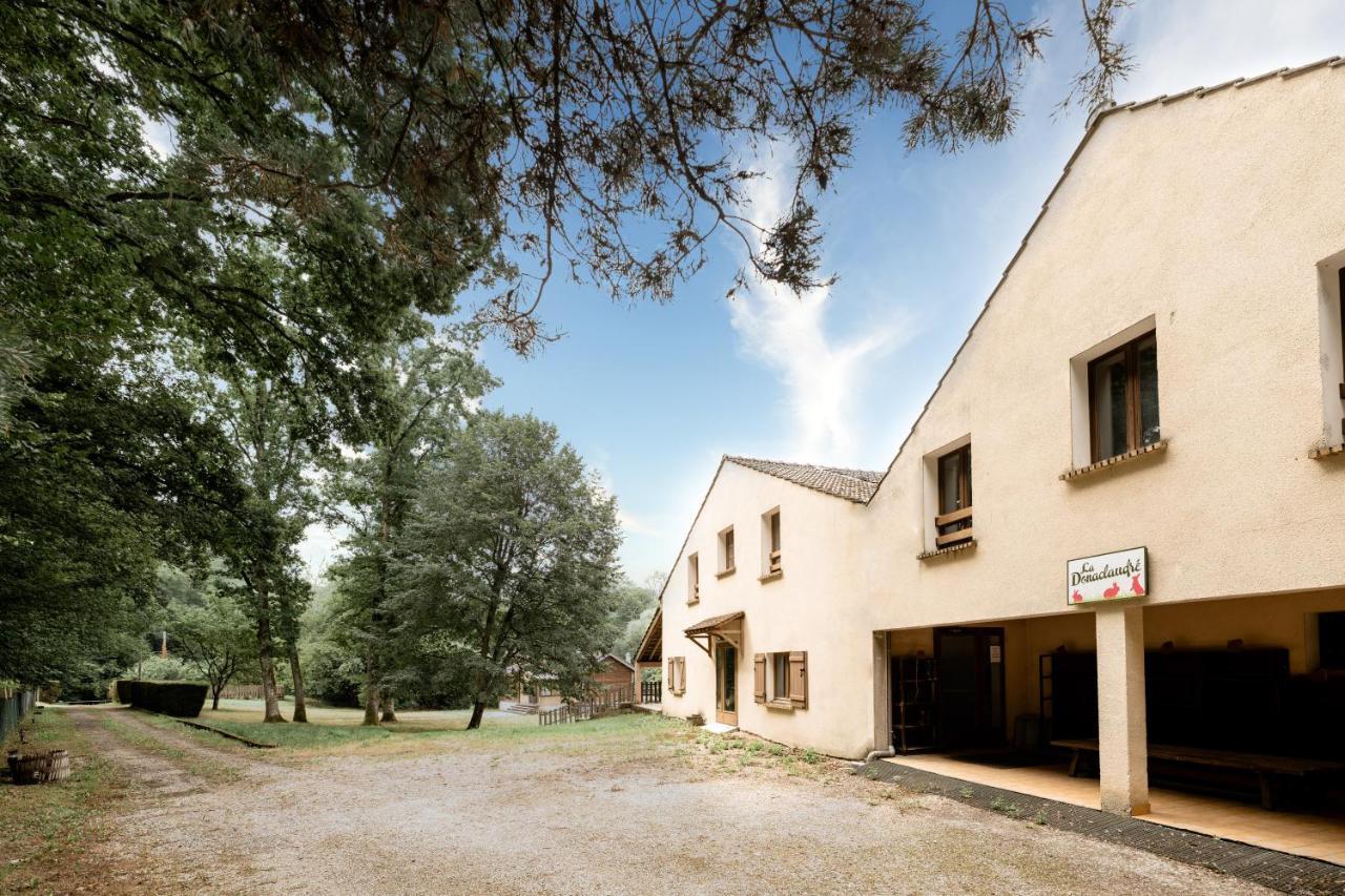 La Donaclaudre - Hebergement De Groupe En Pleine Nature, Ideal Pour Tous Vos Sejours ! 63 Couchages - 2 Grandes Salles - Salle De Jeux - Cuisine Professionnelle - Accessible Facilement - Localisation Attractive -Proche Paris & Disney Saint-Augustin  Eksteriør bilde